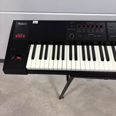 Roland FA-08 image 2