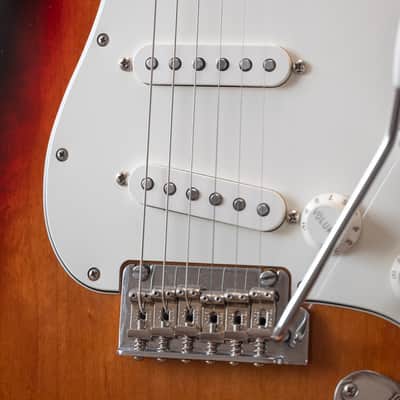 2019 Fender Player Series Stratocaster - in 3 Tone Sunburst image 8