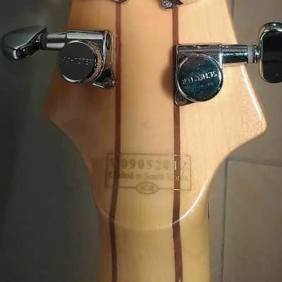 Schecter Hollywood Classic Trans Red image 8