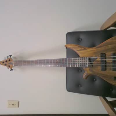 Tune Technologies TWB5 image 1