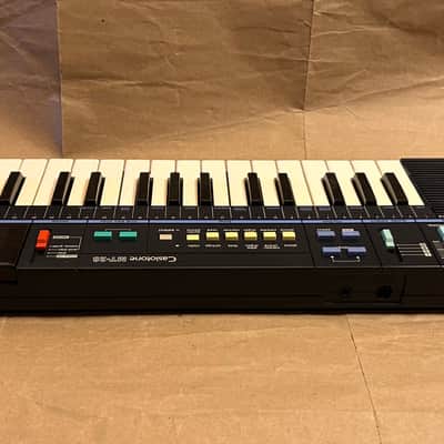 Casio Casiotone MT-28 1980s - Black 32key Keyboard compact synth