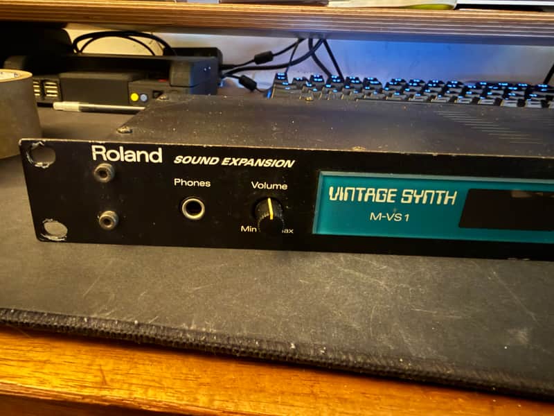 Roland M-VS1 Vintage Synth Expansion Module / Rack version of SR