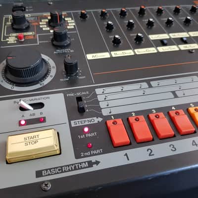 Roland TR-808 Rhythm Composer 1982 very good condition image 5