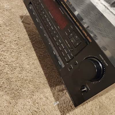 Sony Sony STR-D711 is an AM/FM stereo receiver with Dolby Pro Logic and 5.1 channel 90s  - Black image 5