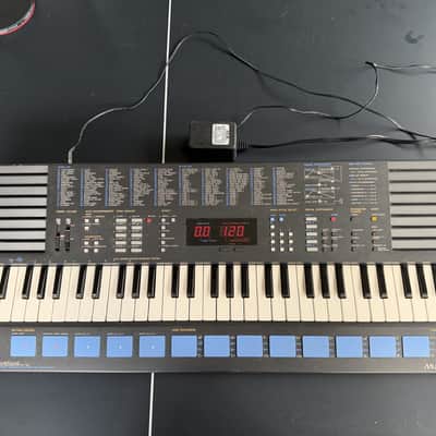 Yamaha Portasound PSS-680 *Ultra Rare Waveform Synthesizer!* 1980s