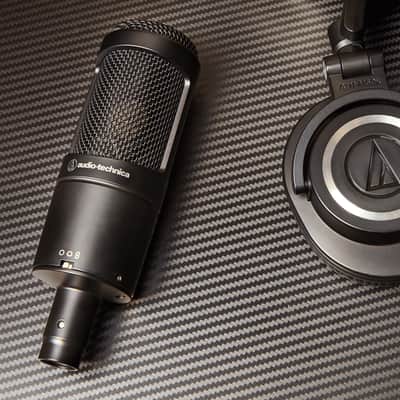 Audio-Technica AT2050 Large Diaphragm Multipattern Condenser Microphone - Black image 7