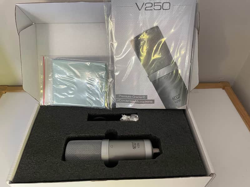 MXL V250 Condenser Microphone image 1