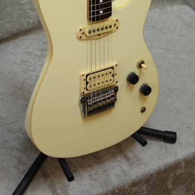 1983 Ibanez Roadstar II Series RS-3 electric guitar in cream finish MIJ image 3