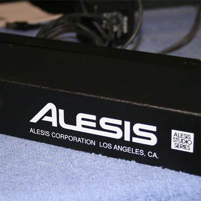 Alesis M-EQ 230 Dual 1/3 Octave Precision Equalizer image 5