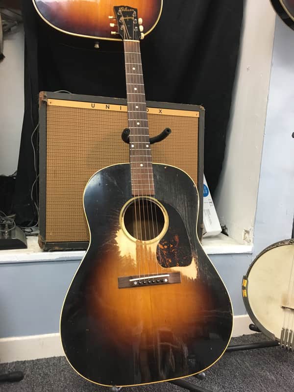 Gibson J-45 1942 Banner Reissue