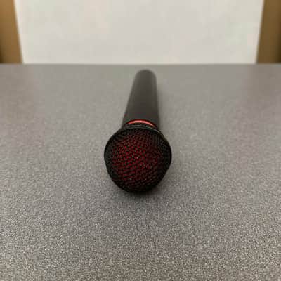 Audio-Technica R1100 Series – Professional Wireless Microphone System – Upgraded Red Pop Filter image 5