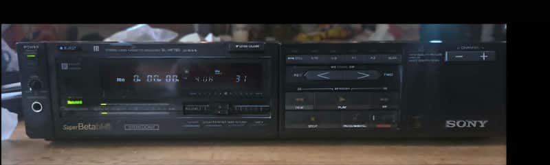 Sony Hf-750 Betamax image 1