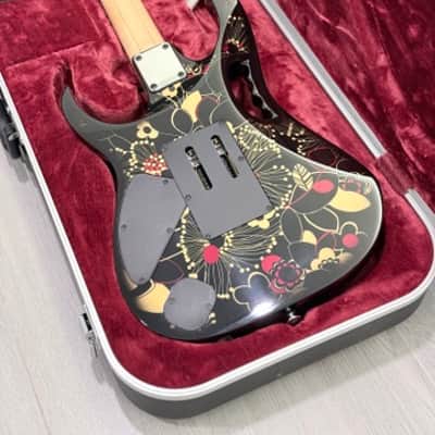 Ibanez JEM77-FP2 Steve Vai Signature 2010 - 2018 - Black Floral Pattern 2 image 6