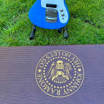 Hallmark Johnny Ramone Sheena - Blue image 7