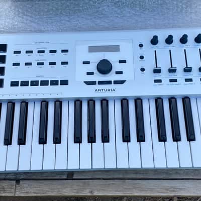 Arturia KeyLab 49 MkII MIDI Controller 2018 - Present - White
