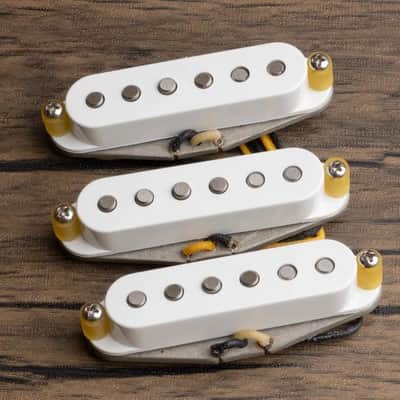 Set de micro Stratocaster Alnico 2 Blues - TONERIDER - Blanc Bild 3