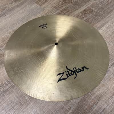 Zildjian 18" A Series Medium Ride Cymbal 1728g  - Traditional image 6