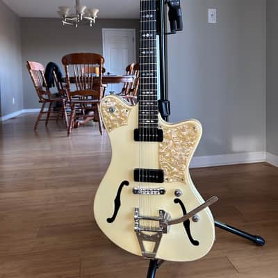 Framus Hollywood Custom image 1