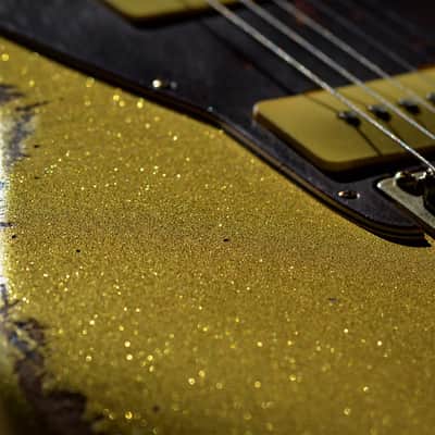American Fender Jazzmaster Relic  Custom  Nitro Gold Sparkle G&G Case image 20