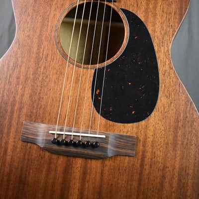 Martin 00-15M image 2