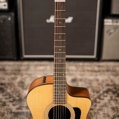Taylor 114ce Grand Auditorium Acoustic-Electric Guitar with Gig Bag image 4