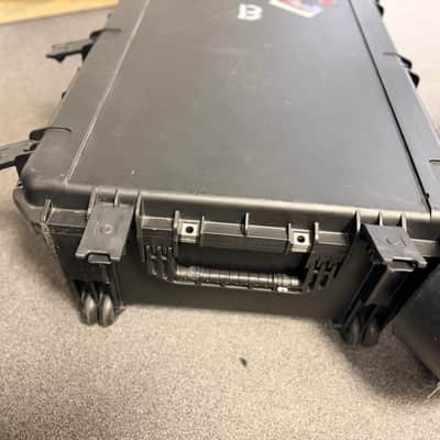 Yamaha MGP24X 24-Channel Analog Mixing Console w/ Rolling Hard Case & Manual 2013 image 24