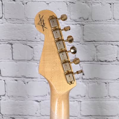 Fender Custom Shop 62 Stratocaster Heavy Relic Purple Sparkle / Black Paisley 2025 image 7