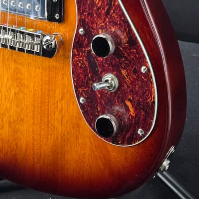 Gretsch Electromatic® CVT Double-Cut with Wraparound, Laurel Fingerboard, Havana Burst image 4