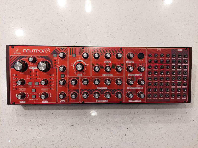 Behringer Neutron Paraphonic Analog and Semi-Modular Synthesizer