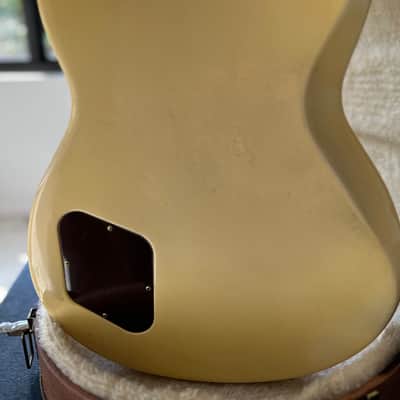 1985 Gibson Chet Atkins CE Classical Cutaway Acoustic Electric Nylon String Guitar W/ Case image 2