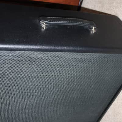 Mojotone 2-10 Lite Celestion G10 Vintage Loaded Speaker Cabinet w/ Cover image 4
