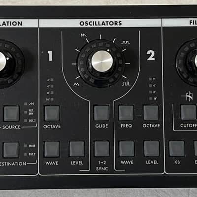 Immagine Moog Slim Phatty Analog Synthesizer 2010s - Black - 3