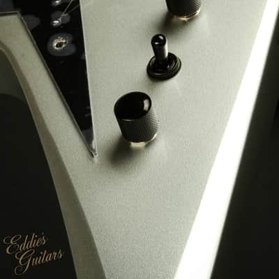 2023 - Kramer Dave Mustaine Vanguard Silver Metallic image 14