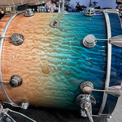 ~WOW!~ DW Collector's Series 333 Pure Maple 5-Piece 10/12/14/16/22 Drum Kit Set in Malibu Fade over Exotic Super Quilted Maple w/ Chrome Hardware image 11