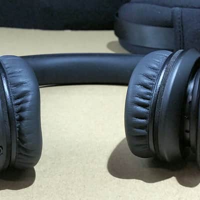 BEATS by Dr Dre SOLO HD HEADPHONES DRENCH IN COLOR WITH MATTE BLACK FINISH image 3