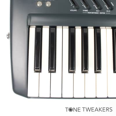 KORG 707 fm synthesizer keyboard midi VINTAGE SYNTH DEALER image 2