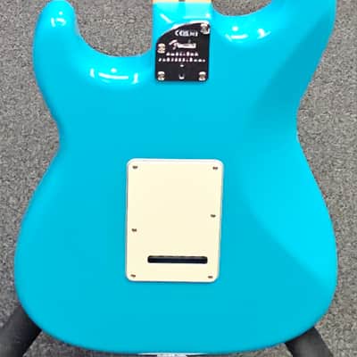 Fender HSS Stratocaster Maui Blue image 5