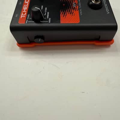 TC Helicon Voicetone R1 Vocal Tuned Reverb Effect Processor Pedal + Box & PSU image 5