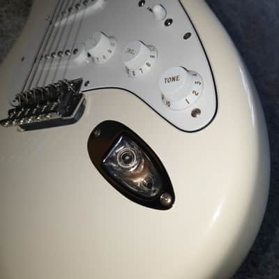 Fender Stratocaster 2007-2008 - Arctic White image 6