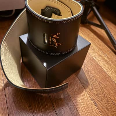 Moody leather 4.0” leather backed guitar strap 2026 - Leather (new in box) image 2