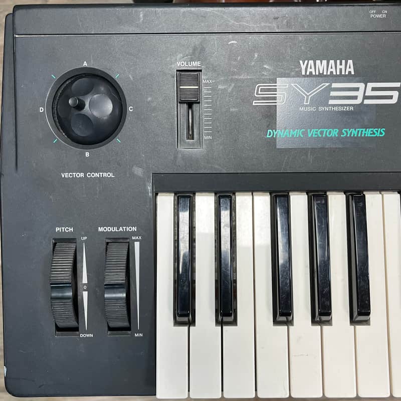 Yamaha SY35 Vector Synthesizer 90s image 1