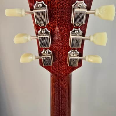 Gibson Les Paul 1959 -Beauty of the Burst pg 102 image 7