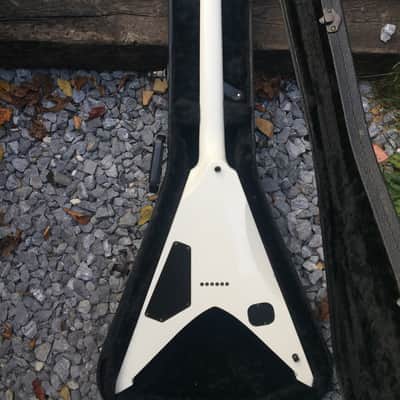 Ibanez VBT700 with case image 5
