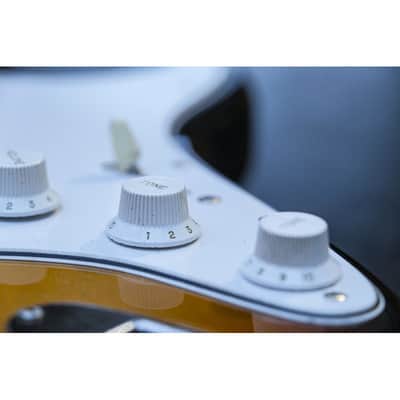 1983 Squier 62 Vintage Stratocaster (Export) Vintage Series sunburst image 20
