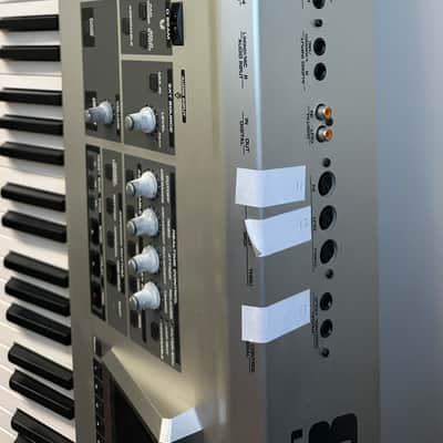 Roland Fantom-X8 88-Key Workstation Keyboard 2003 - 2004 - Silver image 4