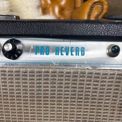 1973 Fender Pro Reverb Vintage 2x12 40 Watt Tube Guitar Combo Amplifier! image 7
