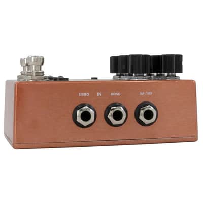Walrus Audio Monumental Stereo Harmonic Tap Tremolo Pedal - Orange image 4