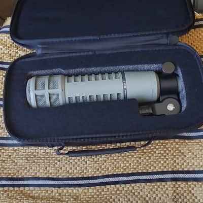 Electro-Voice RE20 Cardioid Dynamic Microphone 1968 - Present - Gray