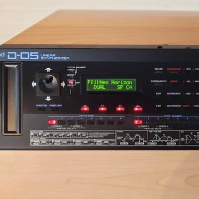Roland D-05 Boutique Series Linear Synthesizer Sound Module 2015 - Present - Black image 1
