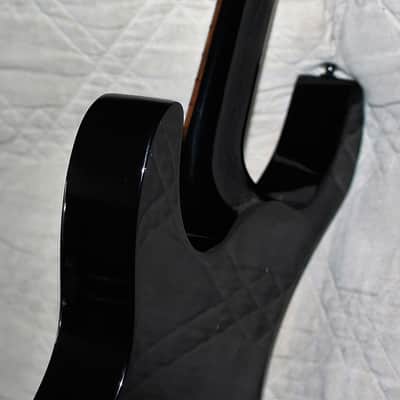 1998 Kramer Baretta Neck-Thru-Made by Gibson,OHSC, String Thru, Gotoh Locking, 3 pc Neck, Hard Tail! image 19